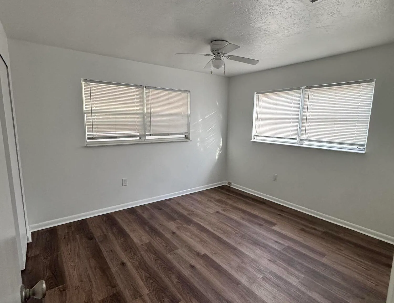 2 bed, 2.0 bath, 2340 sqft, $2,200 — Photo 4