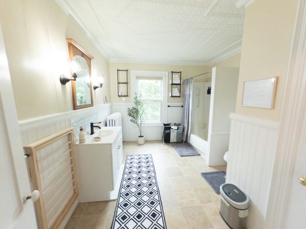 34 Bennett Ave APT 3