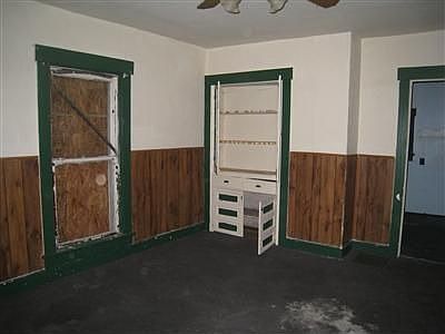 4th image of 1415 McLain St