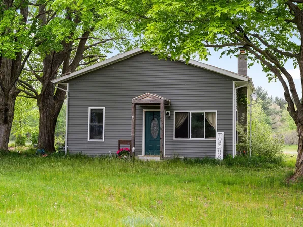 778 W Maple St, Mecosta, MI 49332