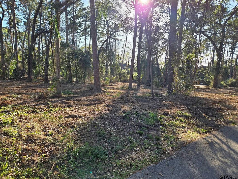 1st image of 5 Hickory Rd