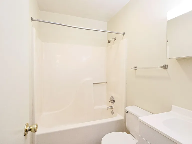 1411 Short 18th St #B — Photo 7