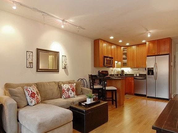 2nd image of 2036 N Larrabee St APT 8302