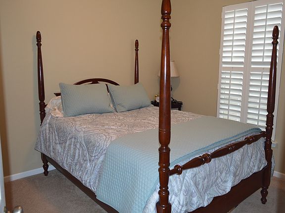 4th image of 1054 Feather Oak Ln