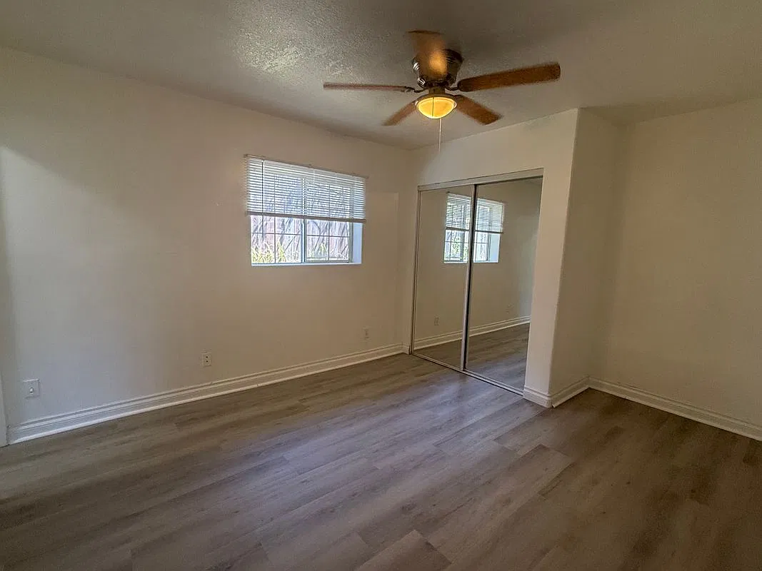 1 bed, 1.0 bath, 450 sqft, $1,800 — Photo 3
