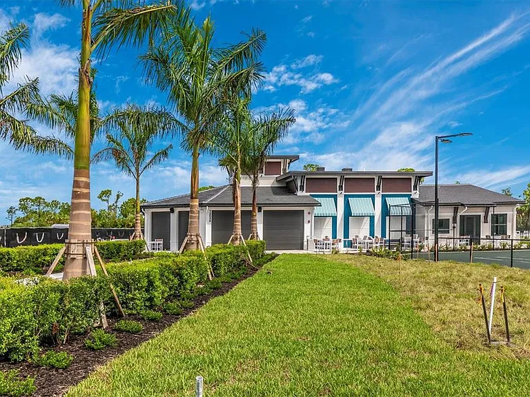 17565 Opal Sand Dr #305 — Photo 46