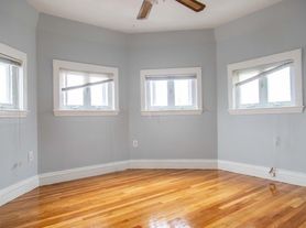 19-21 Woodbridge St, Cambridge, MA