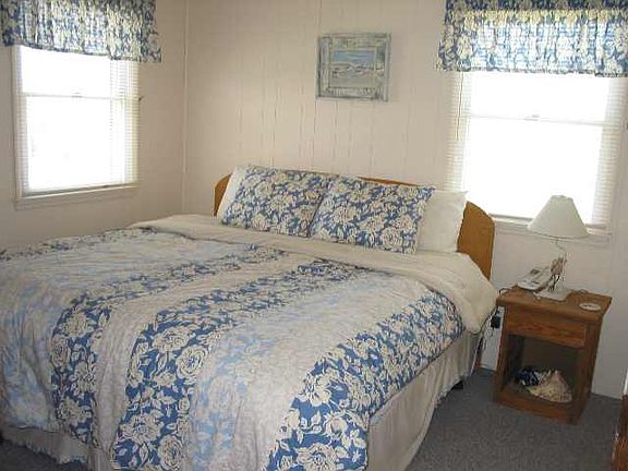 4th image of 10023 Pelican St #18