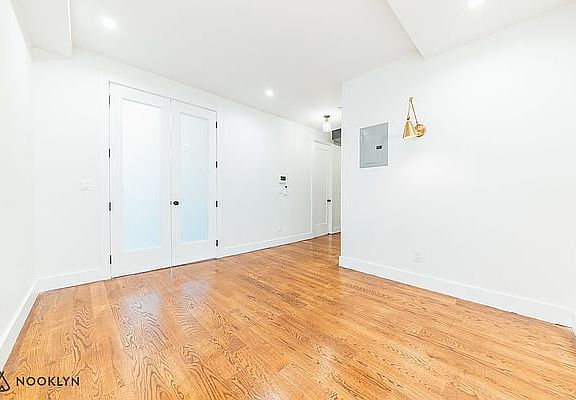 4th image of 228 Manhattan Ave APT 4B