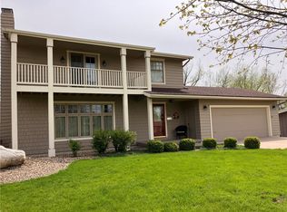 1714 5th Ave, Grinnell, IA 50112