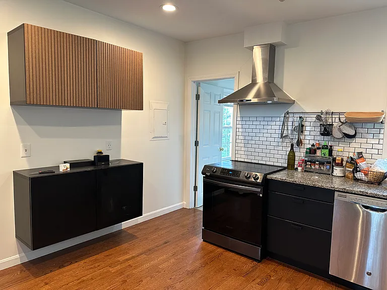 26 Cliff Ave #2 — Photo 5