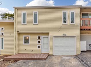 1662 Cove Ct, Naperville, IL 60565