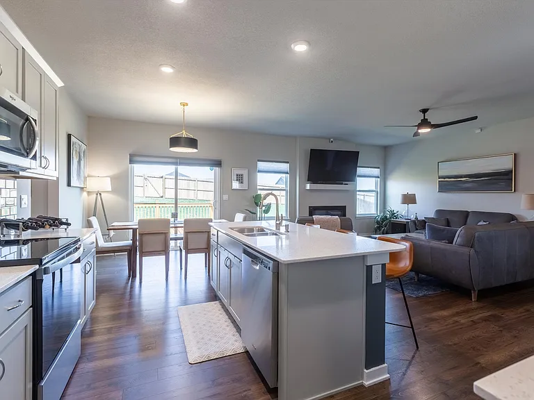 6420 Kyla Dr — Photo 36
