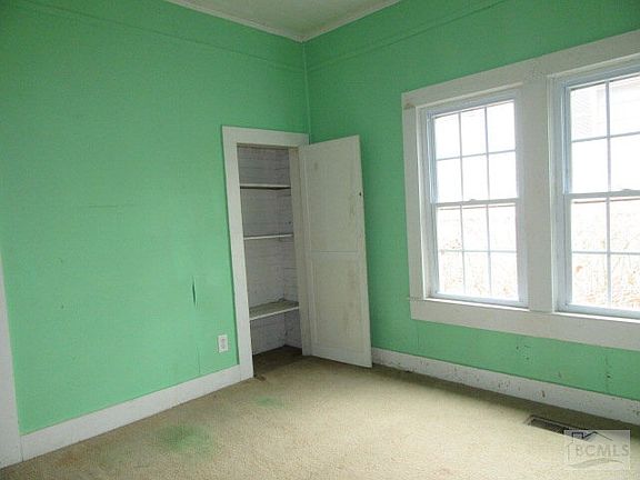 4th image of 407 East Blvd