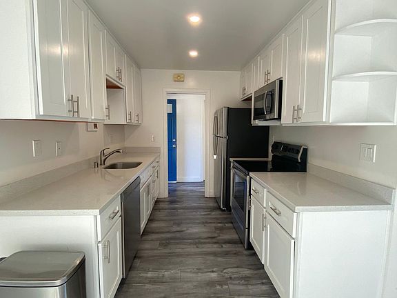 3rd image of 901 Hill St APT 7