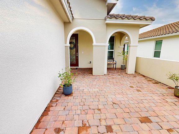 4th image of 9645 SW Forestwood Avenue