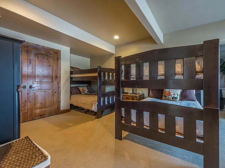 931 Meadowlark Ln — Photo 29