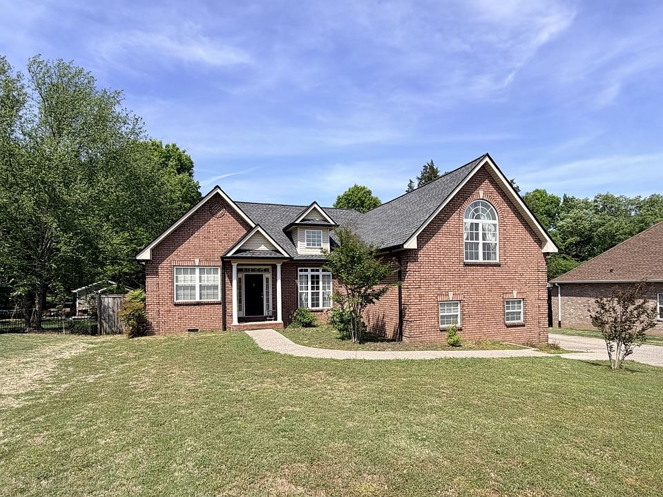 1st image of 241 Quad Oak Dr