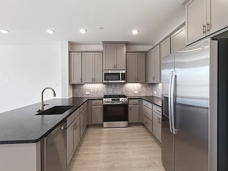 2525 Brunswick Way — Photo 4