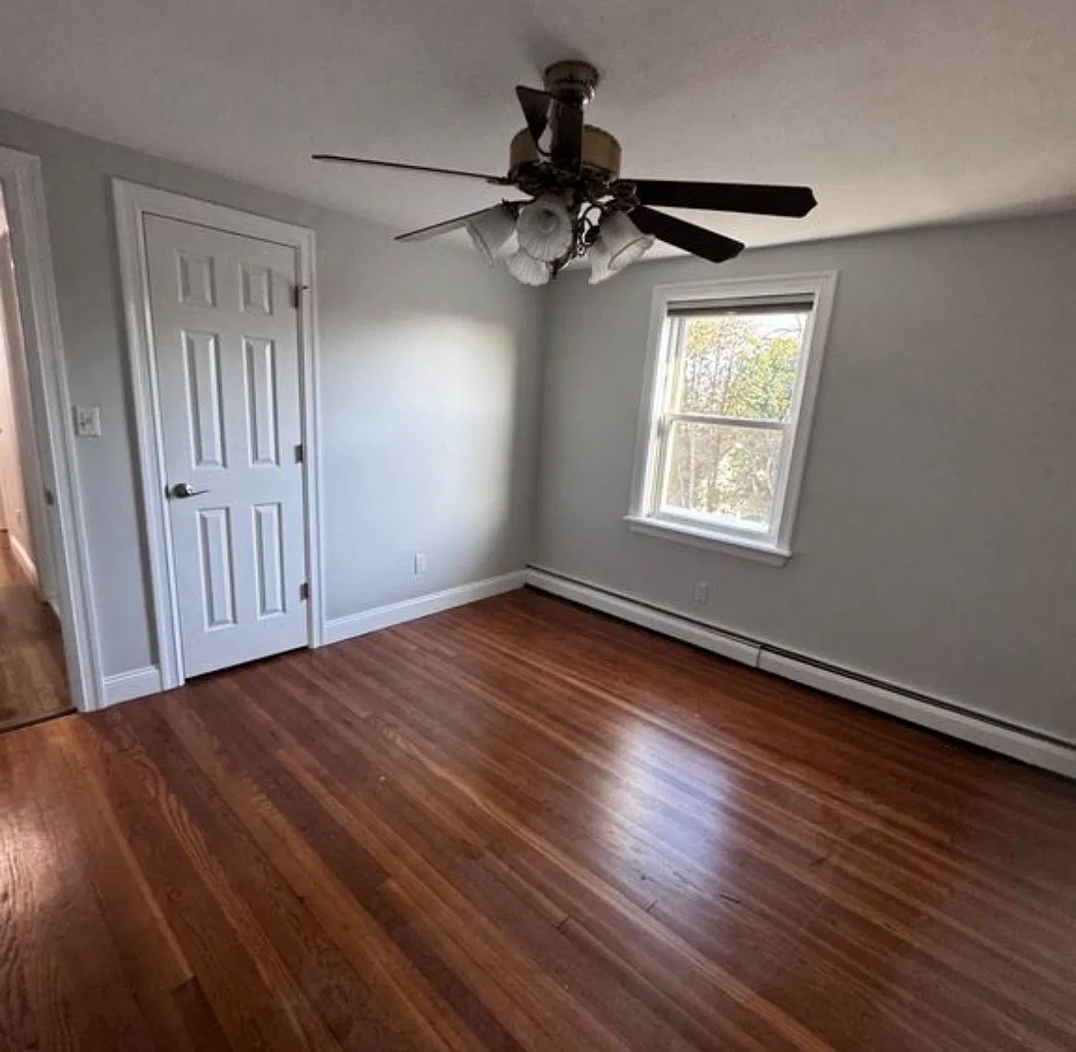 Cornwall Ln, Hicksville — Photo 1