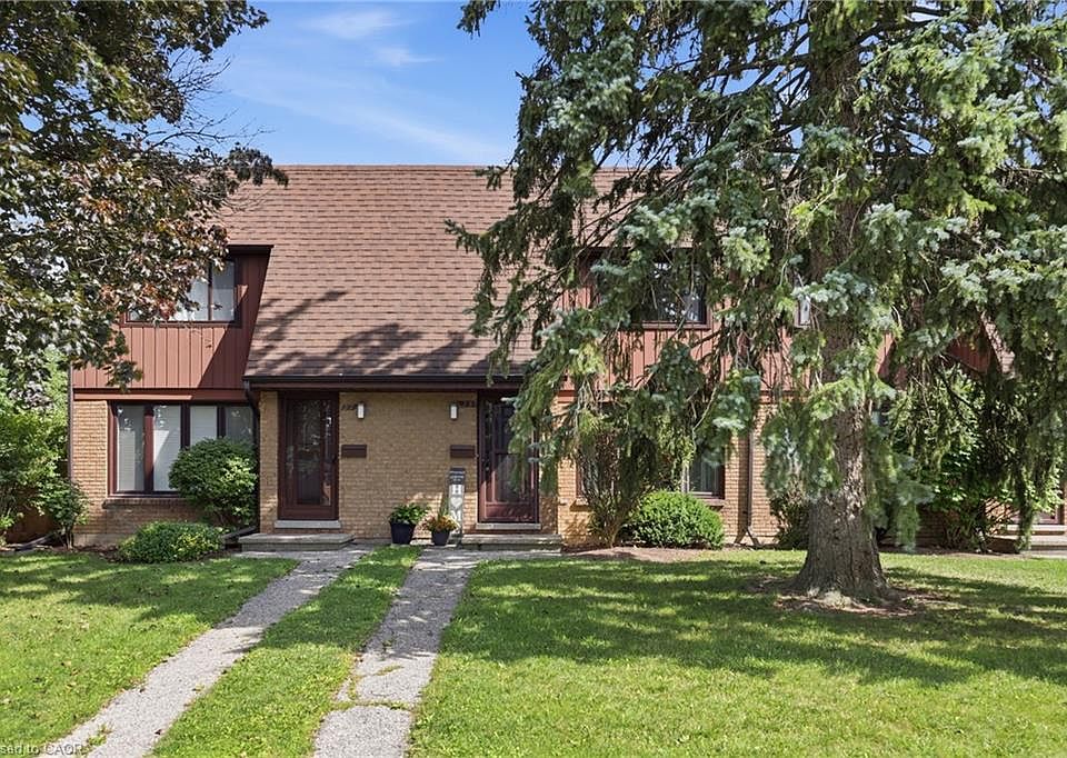 1st image of 25 Flint Dr