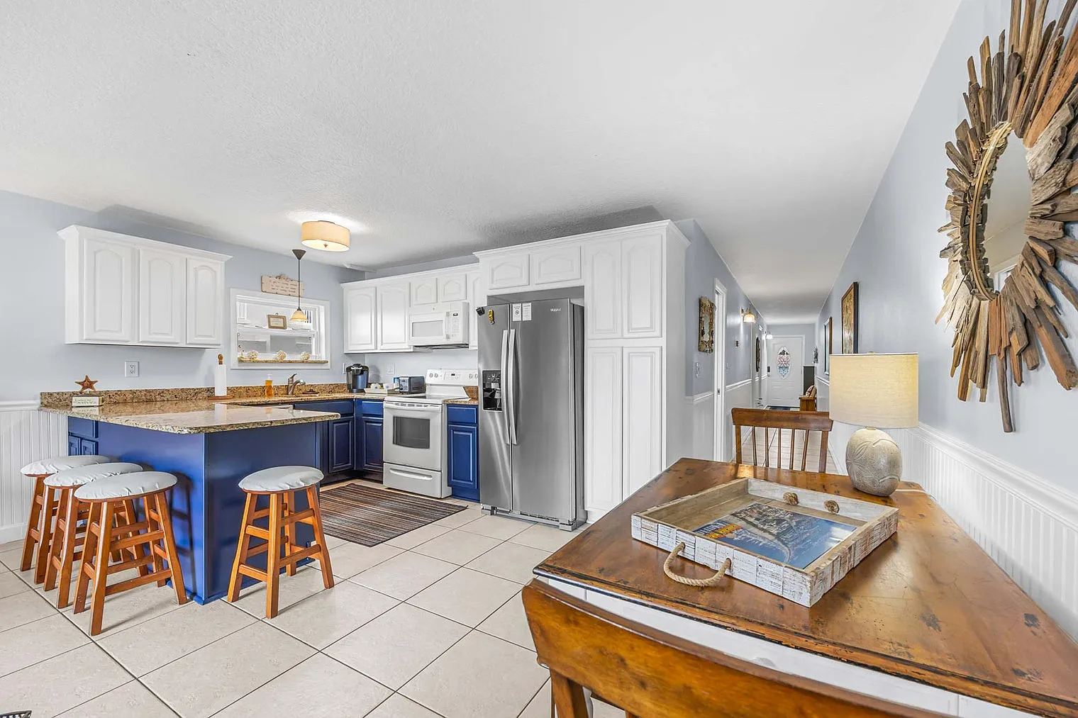 2 bed, 2.0 bath, $5,693 — Photo 3