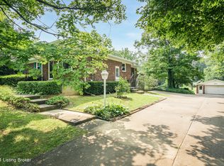 3201 Chenoweth Run Rd, Louisville, KY 40299