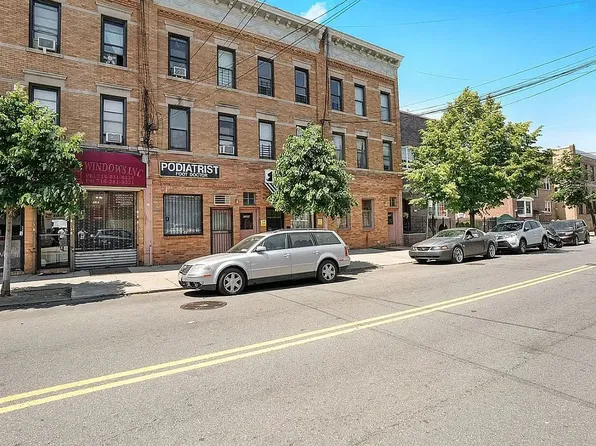 63-48 Forest Ave, Ridgewood, NY 11385