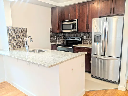 Rented by EXR | media 16