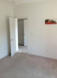 5th image of 3109 W Walnut St APT 1