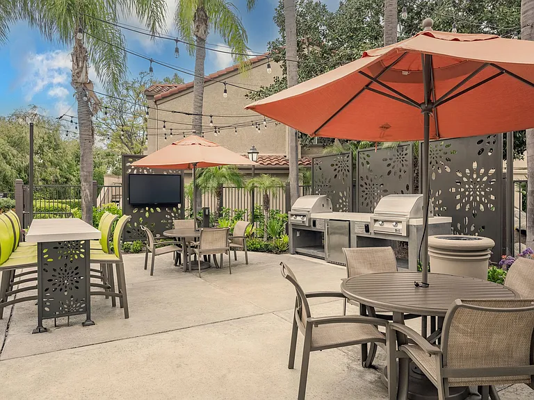 Sycamore Canyon Apartments — Photo 6