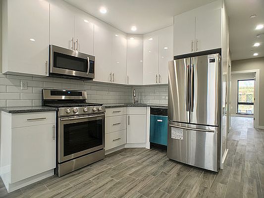 2nd image of 621 48th St #3