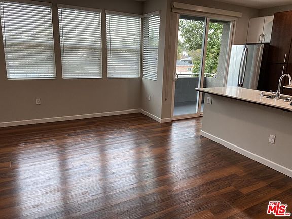 5th image of 1016 Lake St #C