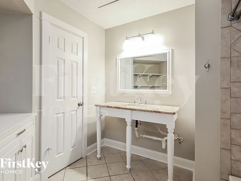 6181 Island Forest Dr — Photo 15