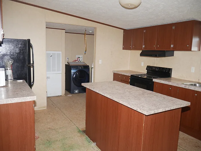315 Barricks Rd #139 — Photo 7