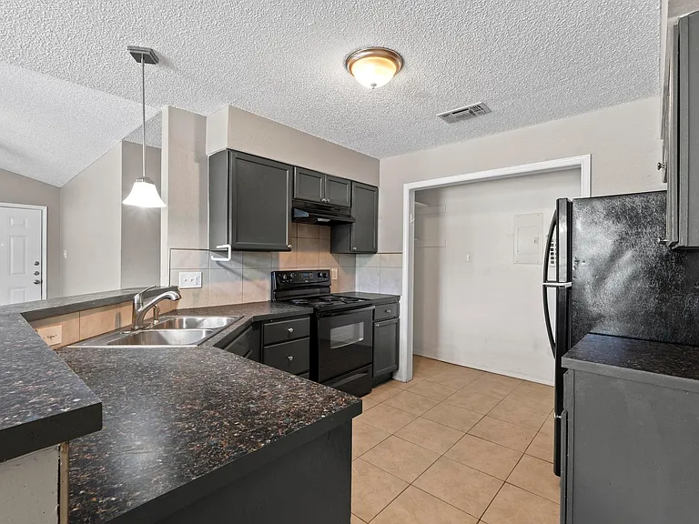 4208 Duval Rd #C — Photo 9