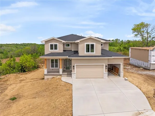 25198 W 141st Ter, Olathe, KS 66061