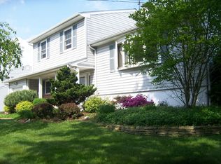 18 Misty Pine Ln, Hamilton, NJ 08690