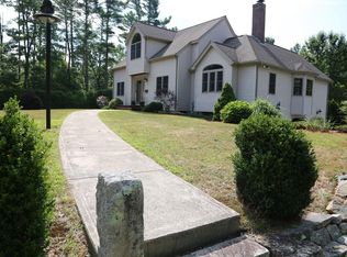 12 Clarence Soule Dr, Middleboro, MA 02346