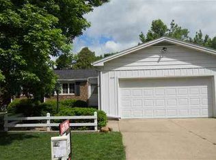 209 Julie Ct, Waterloo, IA 50702