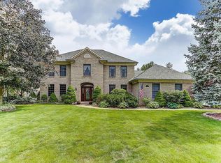 3891 Maple Grove Ln, Dayton, OH 45440