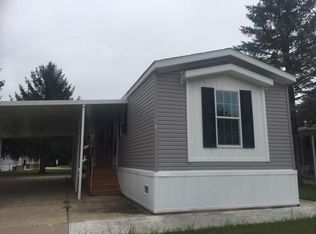 6301 Poinsettia Dr, Saginaw, MI 48603
