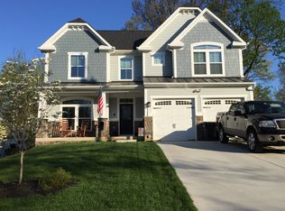 1944 Burfoot St, Falls Church, VA 22043