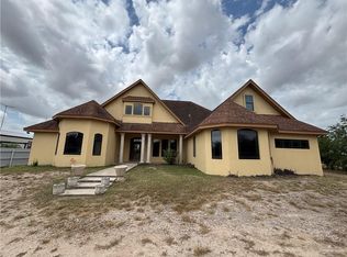 45 Zinnia St, Rio Grande City, TX 78582