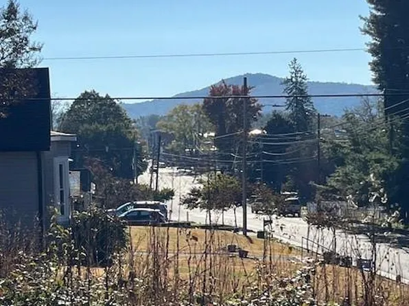 374 W Main St, Brevard, NC 28712