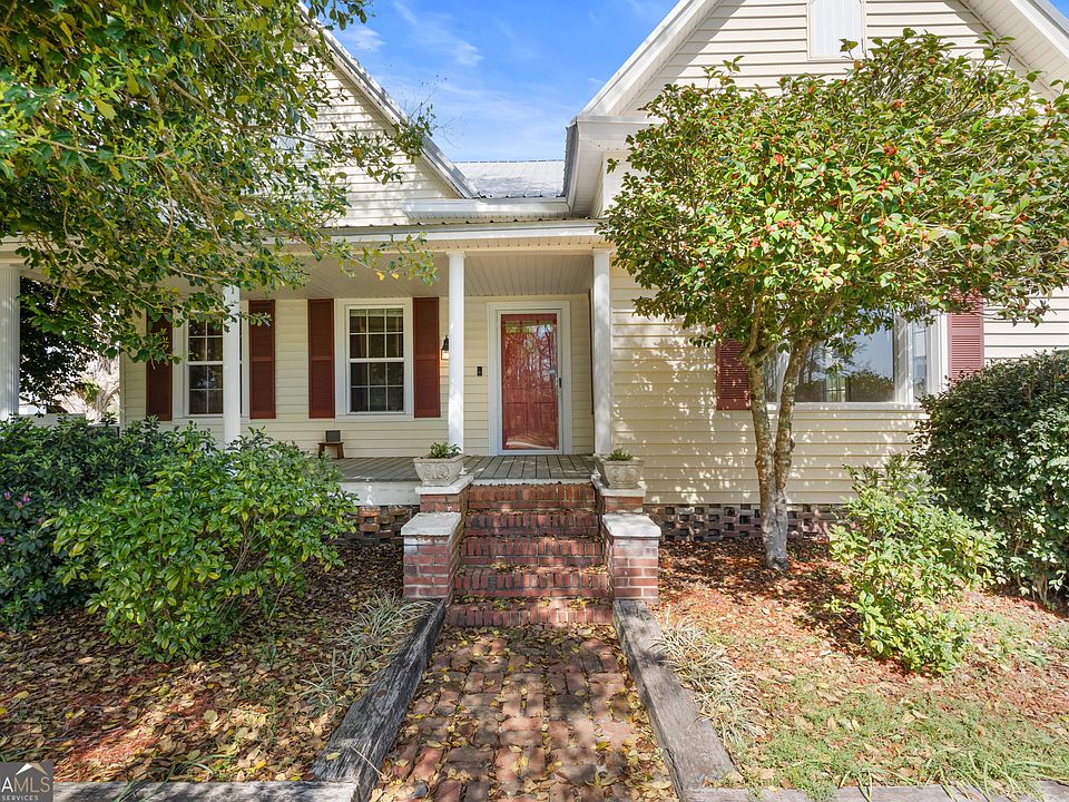 1st image of 284 Dover Rd