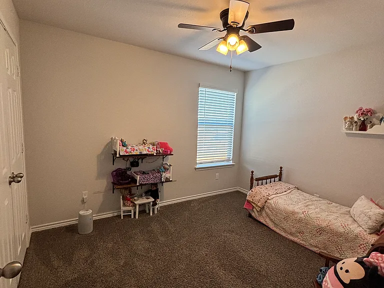 1852 Caponier St — Photo 17