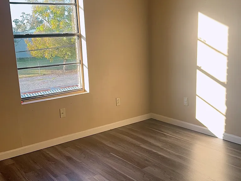 105 Tournament Blvd #22 — Photo 10