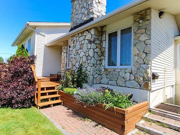 4th image of 113 Old Petty Harbour Road