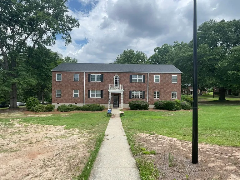 501 Milledge Rd #16B — Photo 1